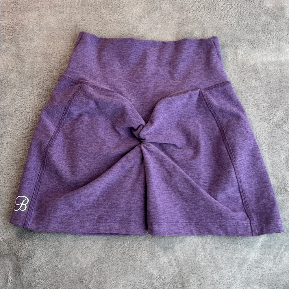 Bombshell Sportswear Tiny Waist V Front Scrunch Butt Shorts Violet Size Small - Picture 5 of 12